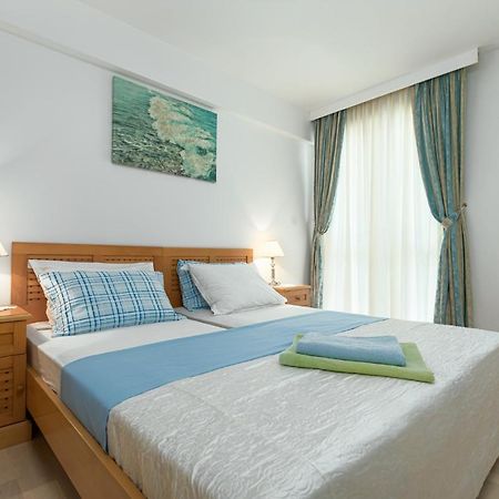 Gloria Apartment Porec Bagian luar foto