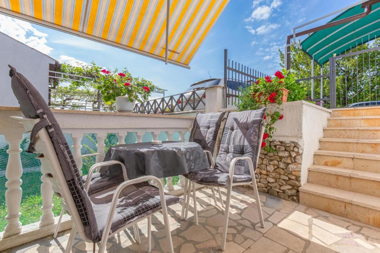 Gloria Apartment Porec Bagian luar foto