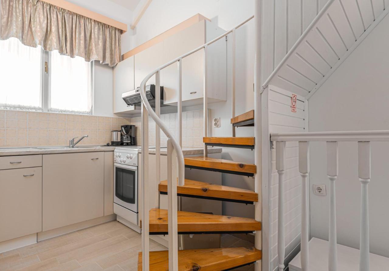 Gloria Apartment Porec Bagian luar foto