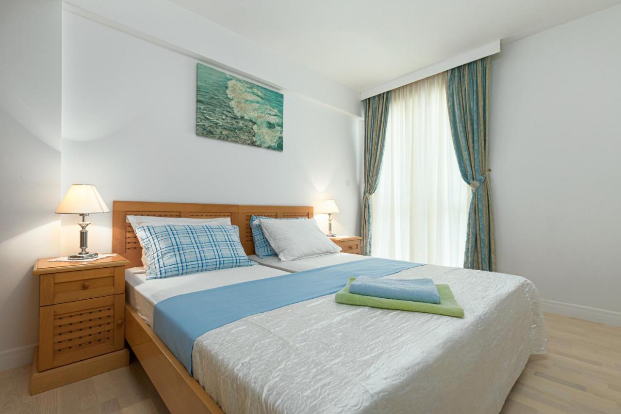Gloria Apartment Porec Bagian luar foto