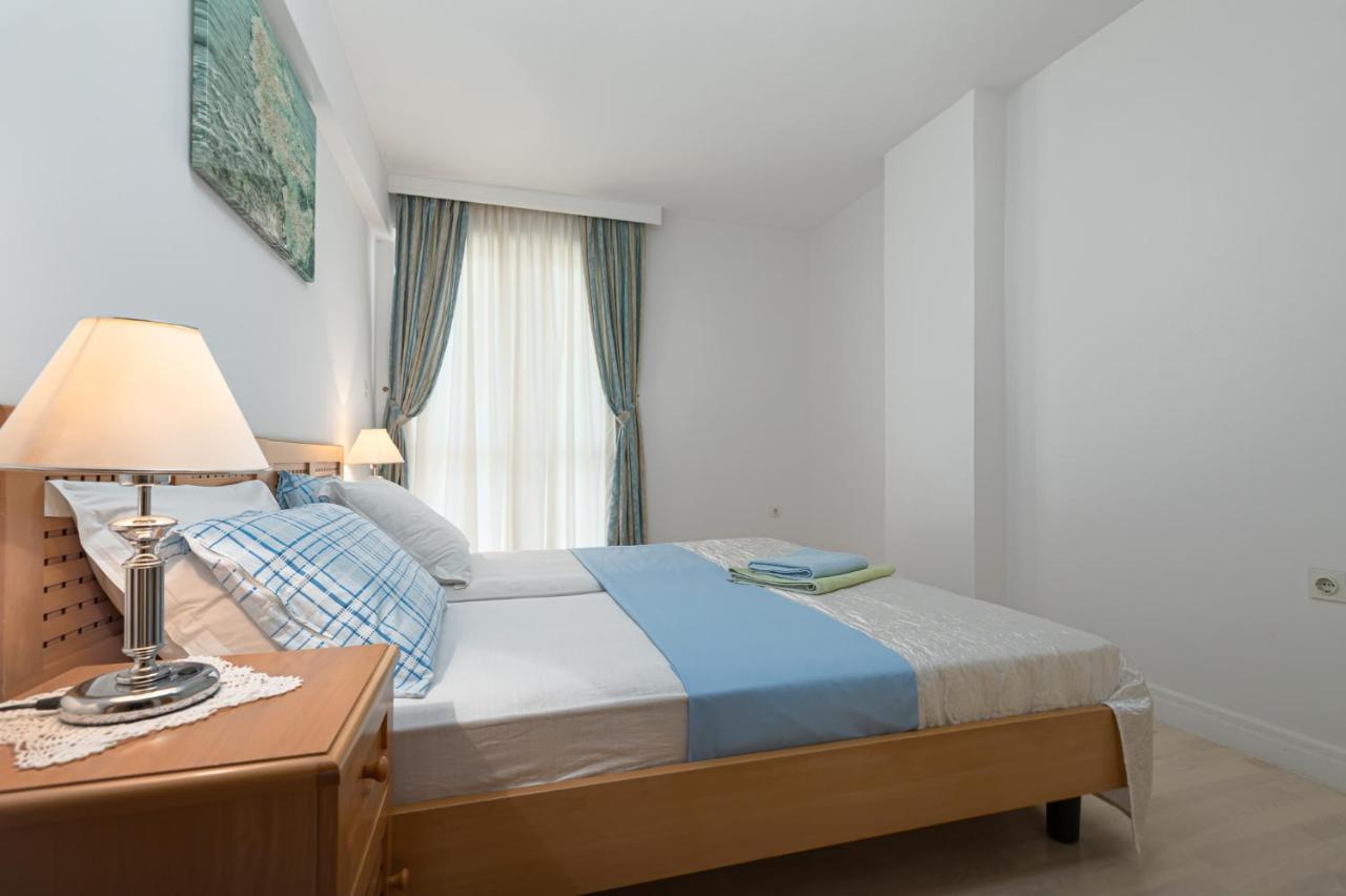 Gloria Apartment Porec Bagian luar foto